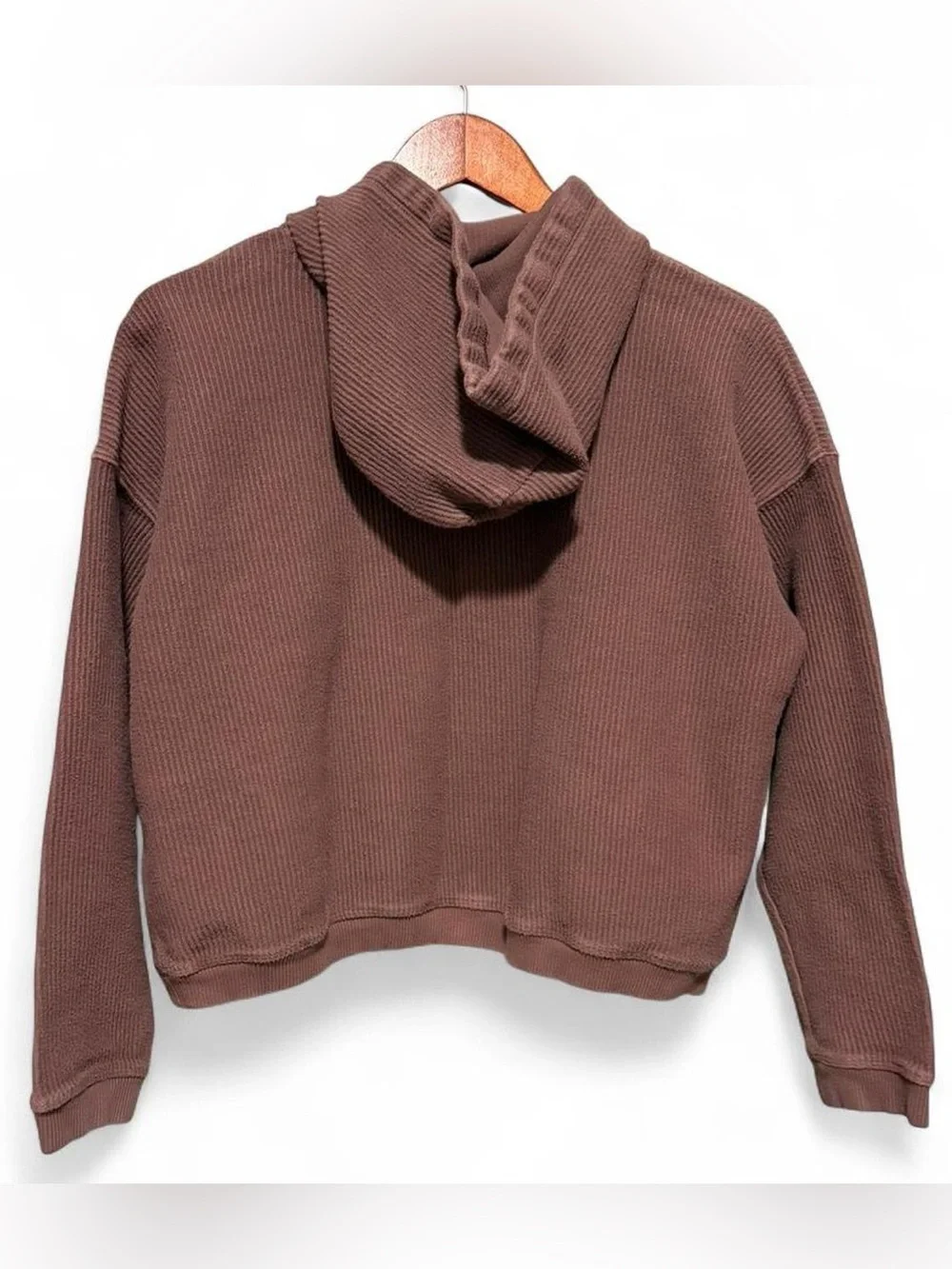 Aerie Cropped Brown Hoodie Pullover Ribbed Sweatshirt Womens Medium Active Chill - Picture 2 of 3